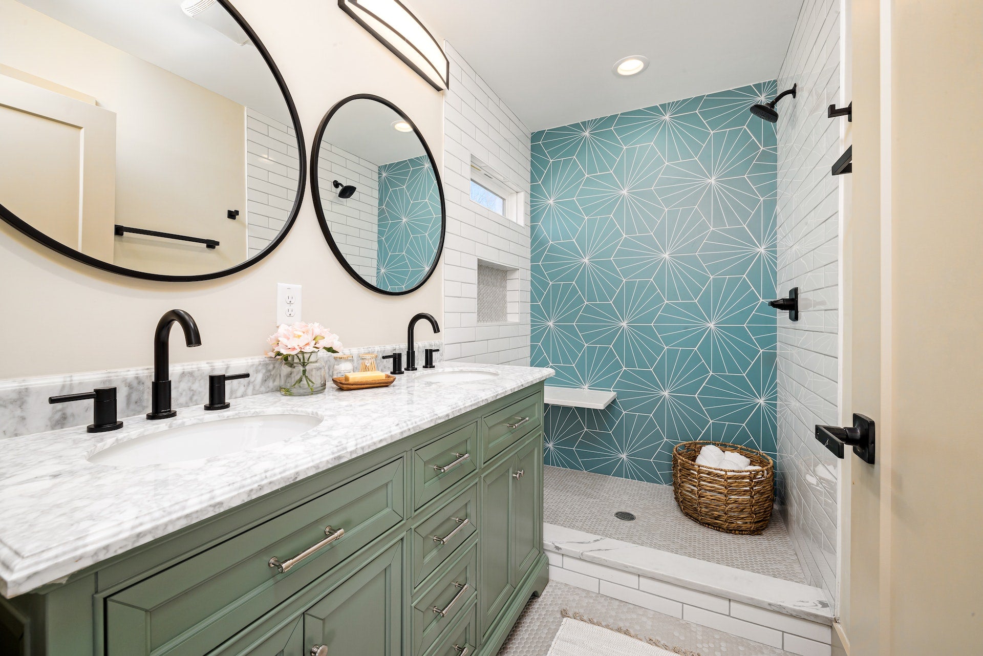 small bathroom wall paneling ideas