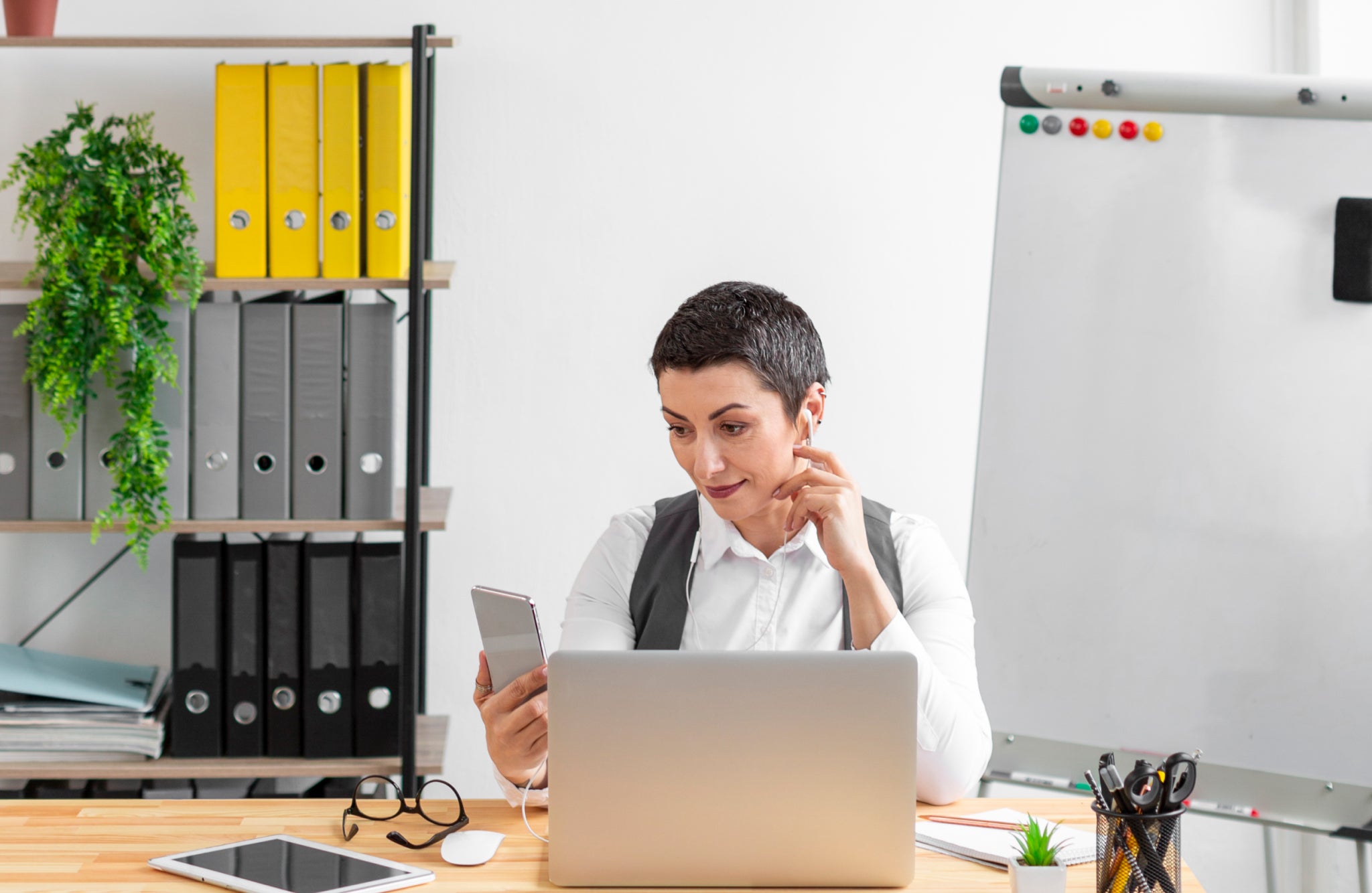 How Office Decor Ideas for Work Can Increase Productivity