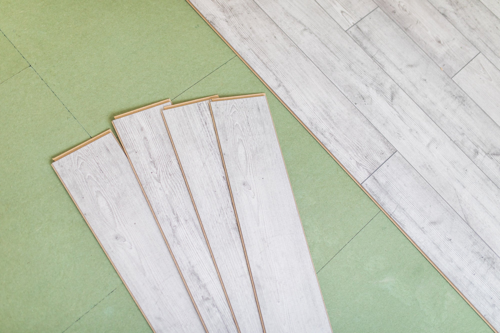 engineered wood flooring vs laminate