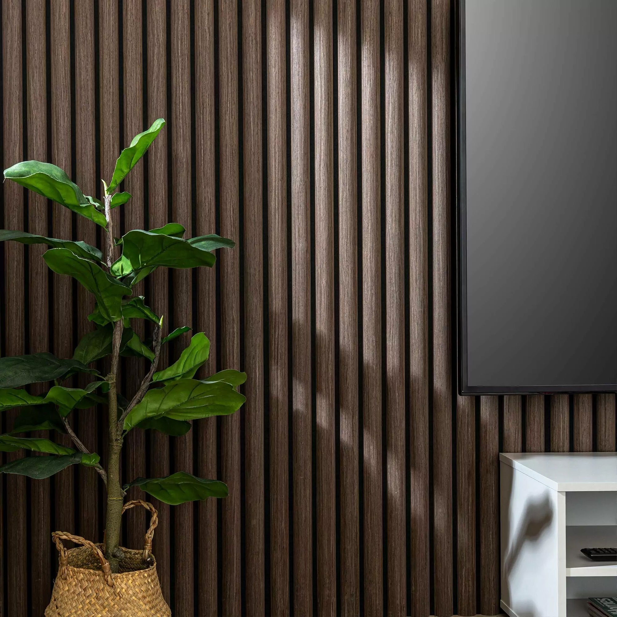 Wainscoting vs Wall Panels: Which Is Right for Your Home?