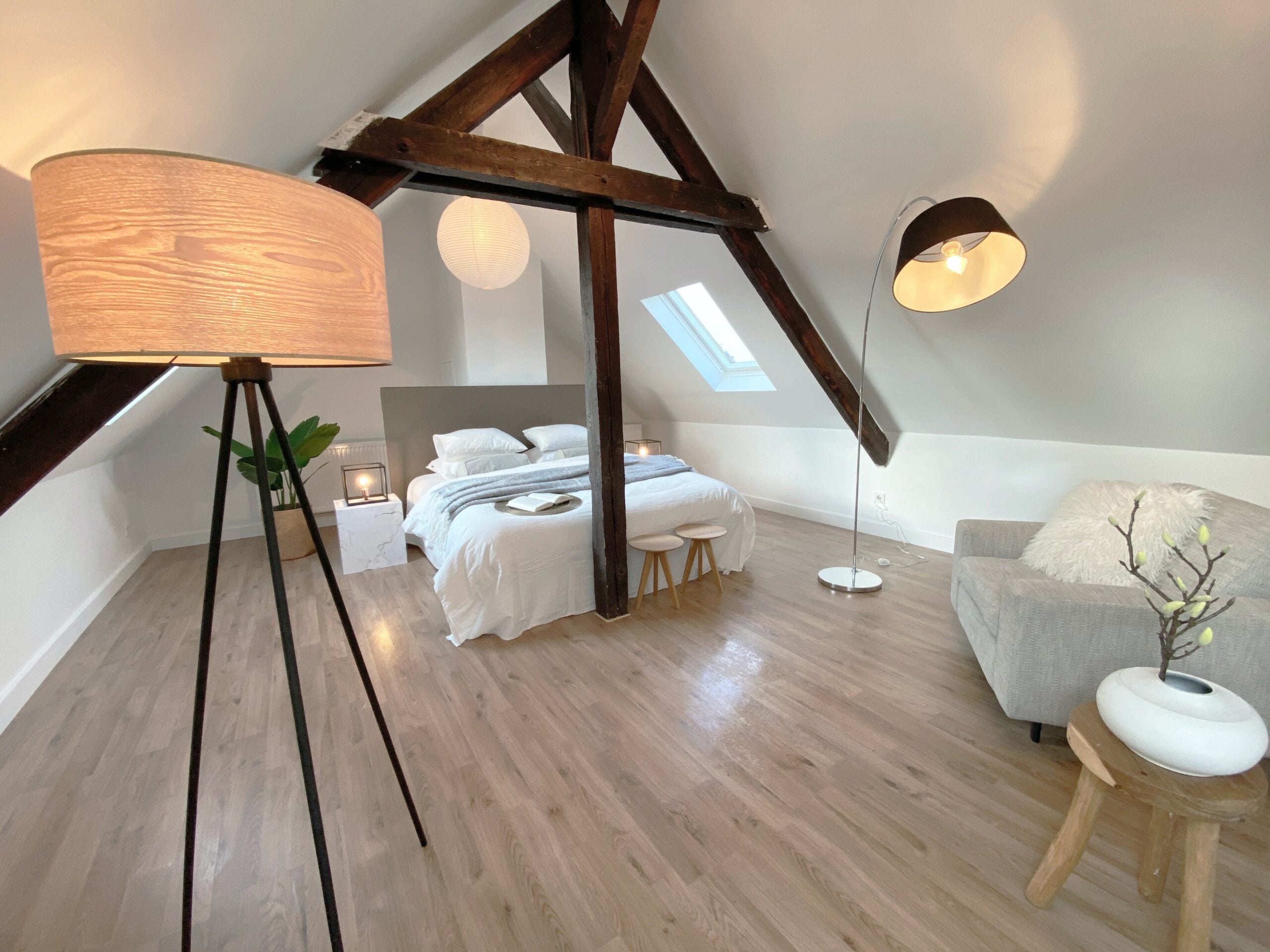 how to style floor lamps