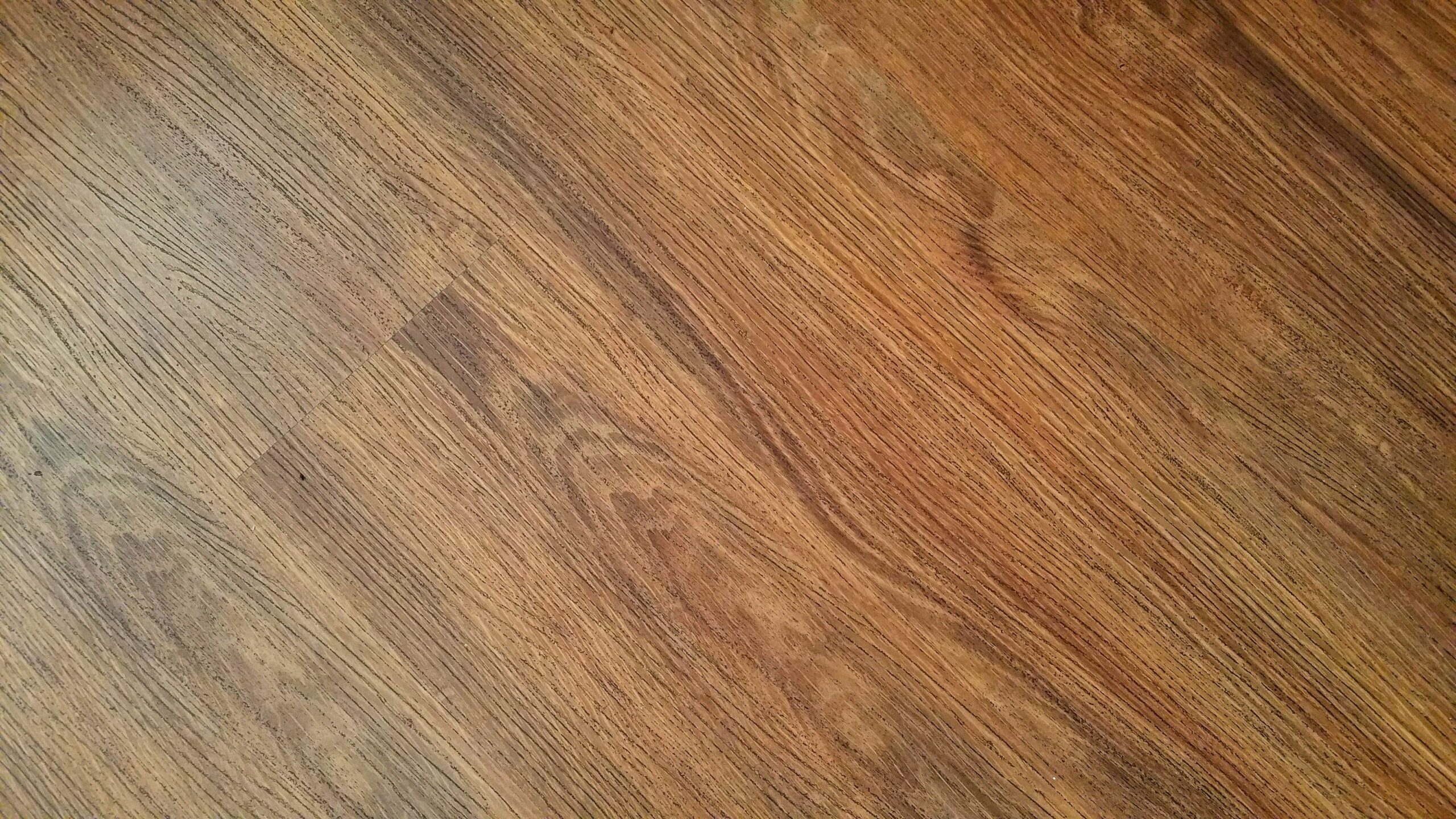 Laminate Flooring vs Hardwood