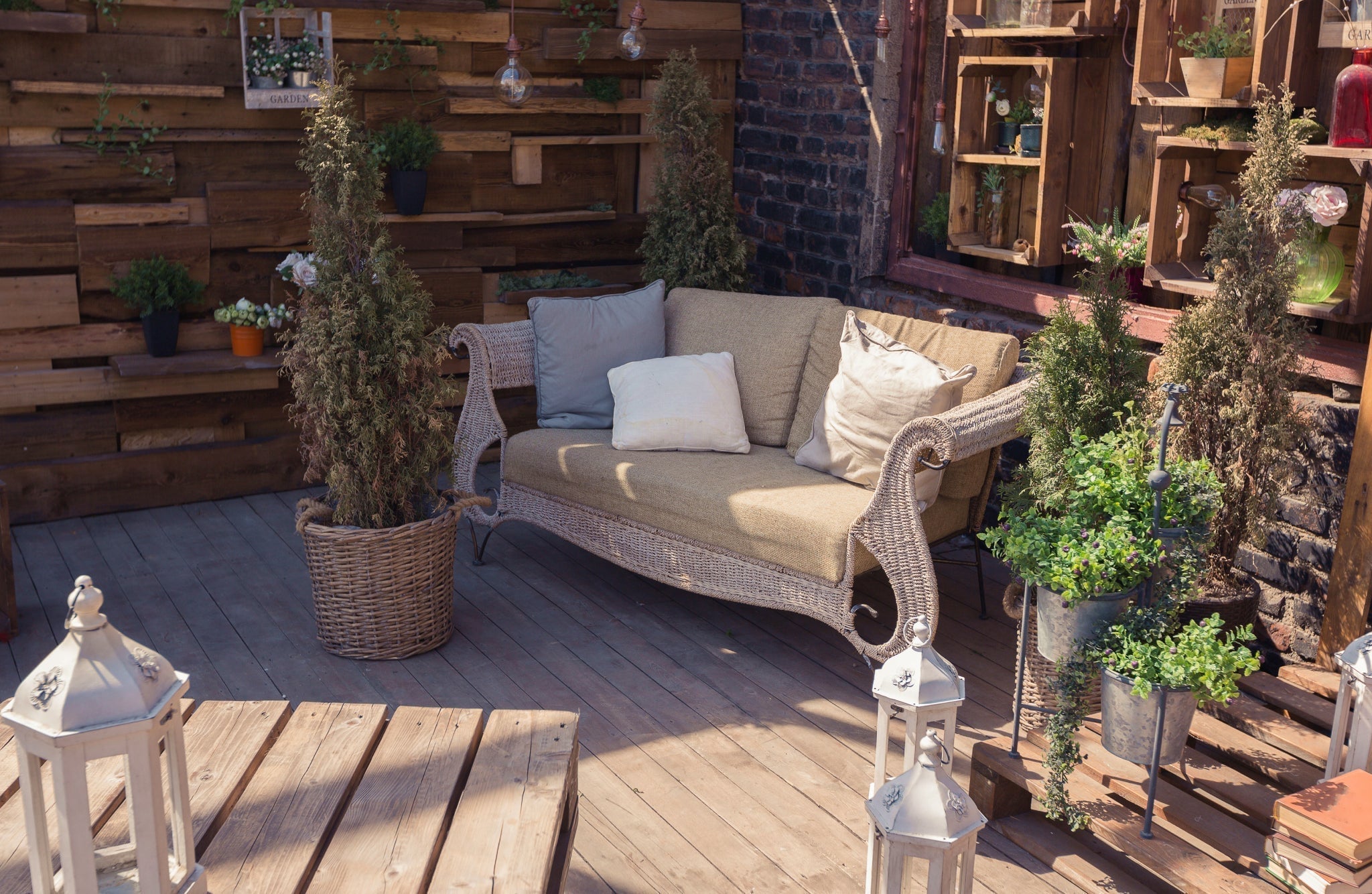 Spring Sale 2026 Essential Tips for Your Outdoor Decor